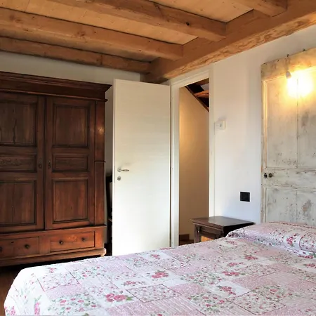 Apartment La Pezzuola 52