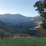 شقة La Pezzuola 52 *